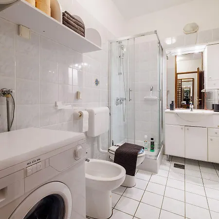 Faszinierendes Nur 50 Meter Zum Mit Meerblick, Waschmaschine, Klima, Wifi Apartment Selce