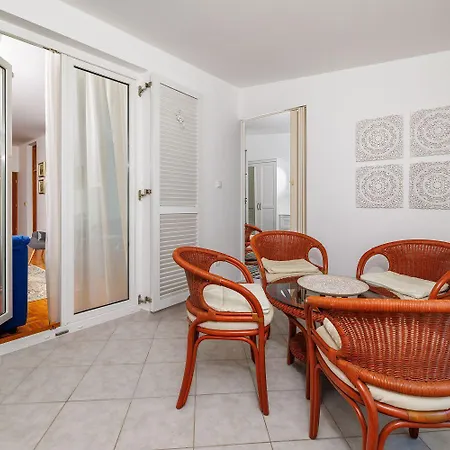 Appartement Faszinierendes Nur 50 Meter Zum Mit Meerblick, Waschmaschine, Klima, Wifi