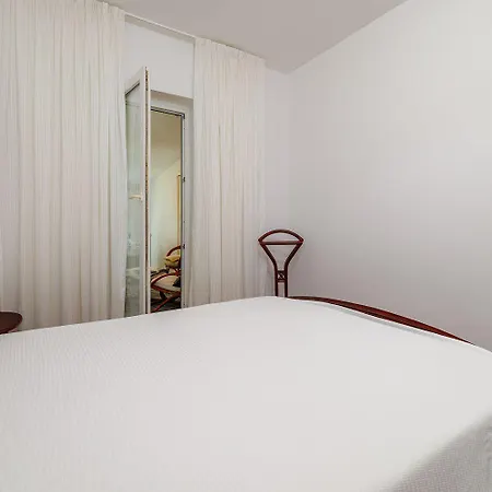 Faszinierendes Nur 50 Meter Zum Mit Meerblick, Waschmaschine, Klima, Wifi * Selce