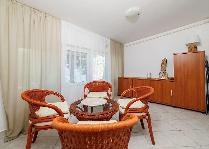 Appartement Faszinierendes Nur 50 Meter Zum Mit Meerblick, Waschmaschine, Klima, Wifi